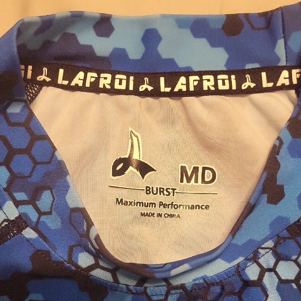 Blue Camo Rash Guard Shirt - Picture 2 of 4